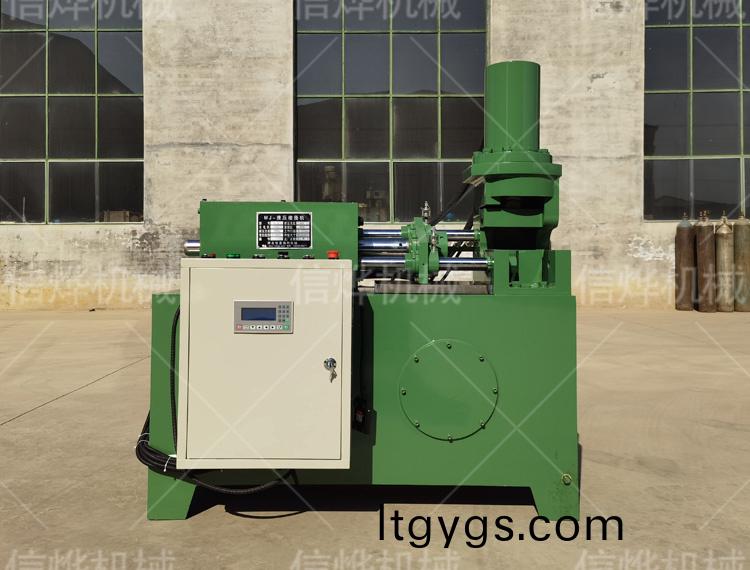 小型液壓縮逕機(jī)(ji)如何維護(hù)咊(he)保養(yǎng)